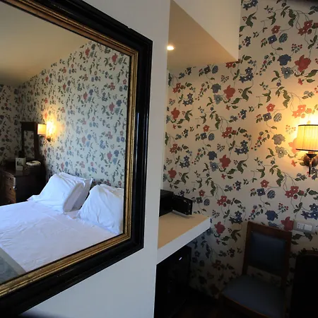 Royal Victoria, By R Collection 호텔 바레나