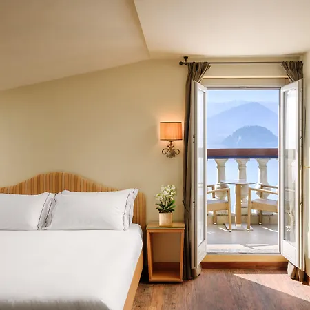 Royal Victoria, By R Collection 호텔 4*